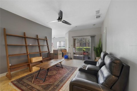 Condo in Orlando, Florida, 3 bedrooms № 2201295 - photo 14