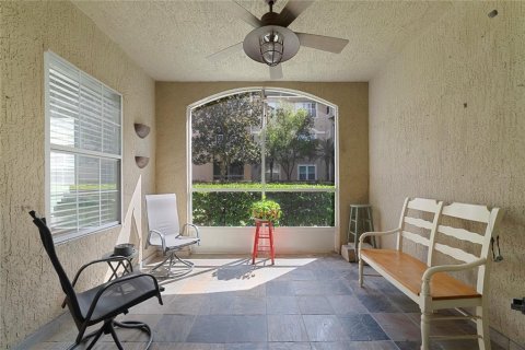 Condo in Orlando, Florida, 3 bedrooms № 2201295 - photo 16