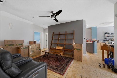 Condo in Orlando, Florida, 3 bedrooms № 2201295 - photo 15