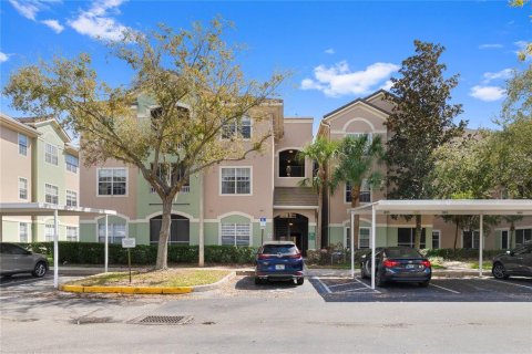 Condo in Orlando, Florida, 3 bedrooms № 2201295 - photo 2
