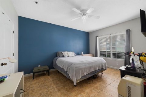 Condo in Orlando, Florida, 3 bedrooms № 2201295 - photo 6