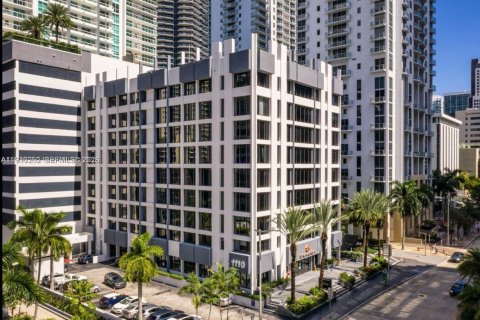 Commercial property in Miami, Florida № 2052784 - photo 3
