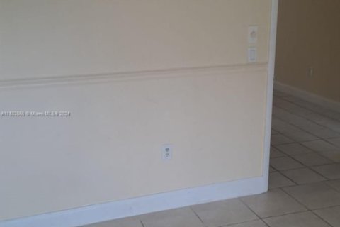 Condominio en venta en Royal Palm Beach, Florida, 3 dormitorios, 135.36 m2 № 1958241 - foto 4