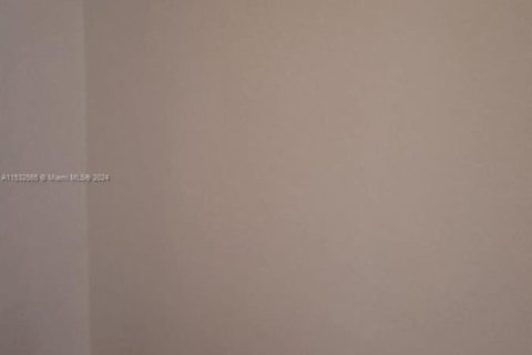 Condominio en venta en Royal Palm Beach, Florida, 3 dormitorios, 135.36 m2 № 1958241 - foto 16