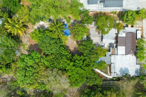 Immobilier commercial à vendre à Miami, Floride: 256.87 m2 № 1766794 - photo 1
