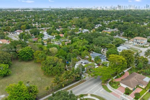 Immobilier commercial à vendre à Miami, Floride: 256.87 m2 № 1766794 - photo 9