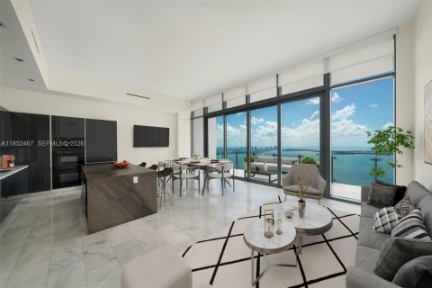 Condo à Miami, Floride, 3 chambres  № 2194405