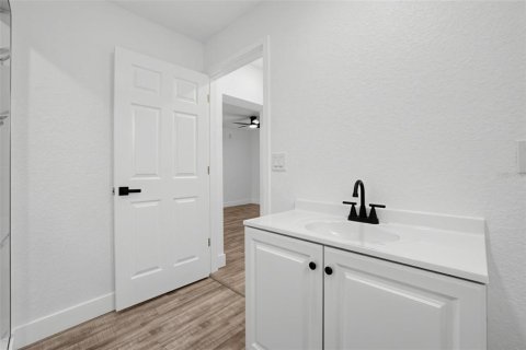 Villa ou maison à vendre à Saint Petersburg, Floride: 4 chambres, 132.94 m2 № 2403150 - photo 28