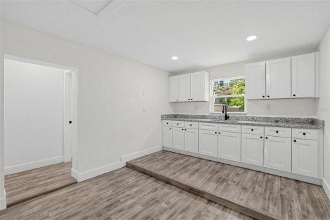 Villa ou maison à vendre à Saint Petersburg, Floride: 4 chambres, 132.94 m2 № 2403150 - photo 15