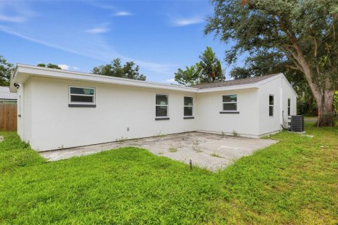 Villa ou maison à vendre à Saint Petersburg, Floride: 4 chambres, 132.94 m2 № 2403150 - photo 3