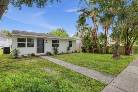 Villa ou maison à vendre à Saint Petersburg, Floride: 4 chambres, 132.94 m2 № 2403150 - photo 4