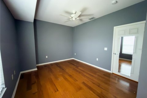 Condo in Bradenton, Florida, 3 bedrooms № 2201994 - photo 12
