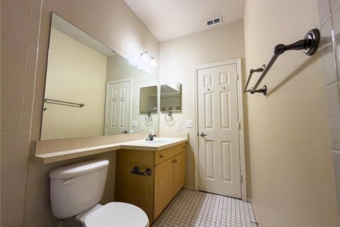 Condo in Bradenton, Florida, 3 bedrooms № 2201994 - photo 19
