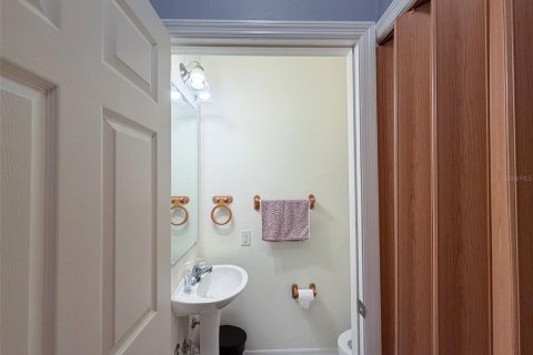 Condo in Bradenton, Florida, 3 bedrooms № 2201994 - photo 5