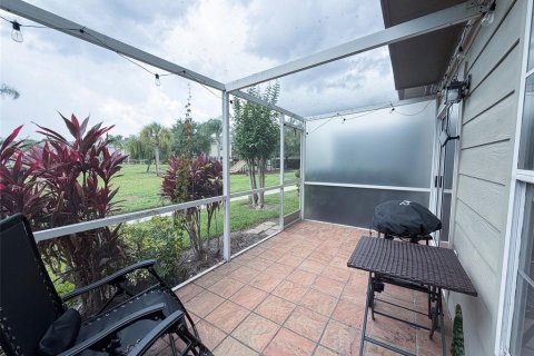 Condo in Bradenton, Florida, 3 bedrooms № 2201994 - photo 8