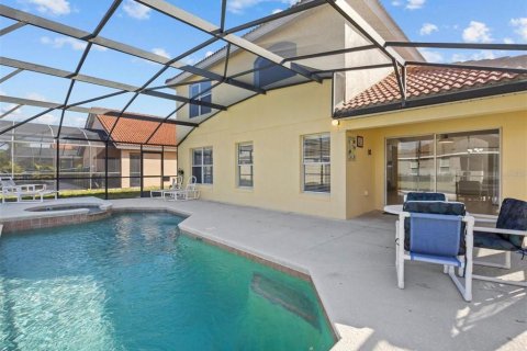 House in Davenport, Florida 5 bedrooms, 208.47 sq.m. № 1857907 - photo 2