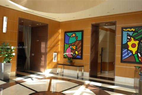 Condominio en venta en Miami, Florida, 2 dormitorios, 93.46 m2 № 2038848 - foto 11