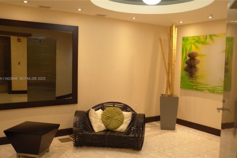 Condominio en venta en Miami, Florida, 2 dormitorios, 93.46 m2 № 2038848 - foto 23