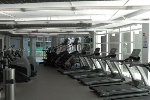 Condominio en venta en Miami, Florida, 2 dormitorios, 93.46 m2 № 2038848 - foto 22