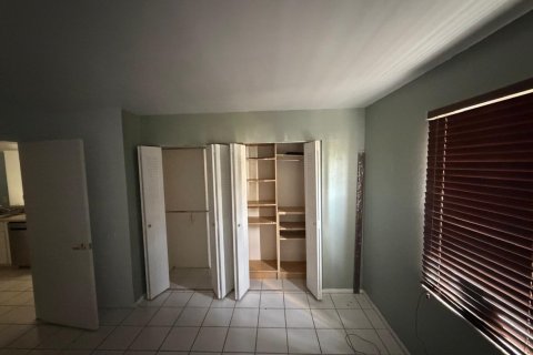 Condo in Port St. Lucie, Florida, 1 bedroom  № 2241256 - photo 7