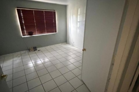 Condo in Port St. Lucie, Florida, 1 bedroom  № 2241256 - photo 10