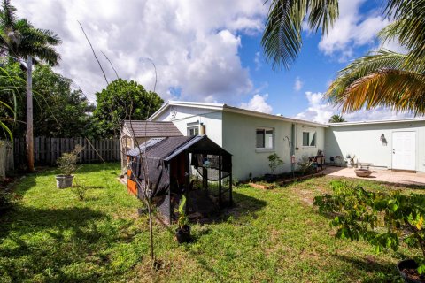 Villa ou maison à vendre à Palm Beach Gardens, Floride: 3 chambres, 132.39 m2 № 2081682 - photo 16