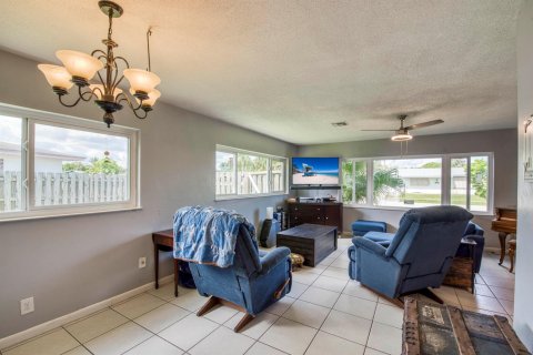 Villa ou maison à vendre à Palm Beach Gardens, Floride: 3 chambres, 132.39 m2 № 2081682 - photo 6
