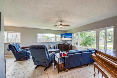 Villa ou maison à vendre à Palm Beach Gardens, Floride: 3 chambres, 132.39 m2 № 2081682 - photo 4