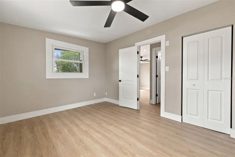 House in Largo, Florida 2 bedrooms, 66.52 sq.m. № 2421824 - photo 6