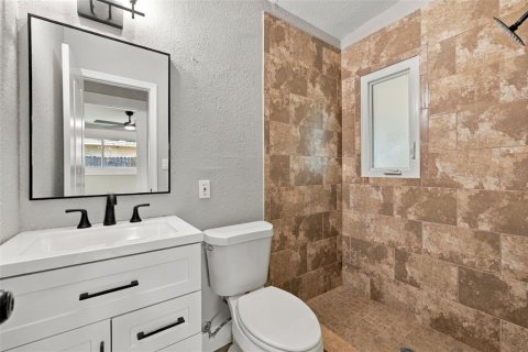 House in Largo, Florida 2 bedrooms, 66.52 sq.m. № 2421824 - photo 5