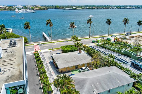 Propiedad comercial en venta en West Palm Beach, Florida № 2250071 - foto 4