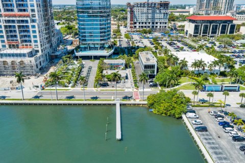 Propiedad comercial en venta en West Palm Beach, Florida № 2250071 - foto 14