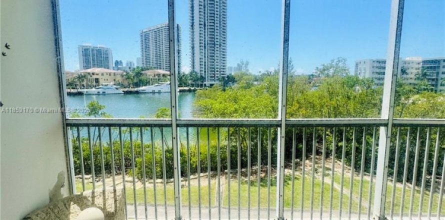 Condo à Aventura, Floride, 1 chambre № 1877686