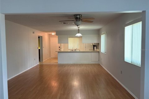 Casa en venta en Palm Harbor, Florida, 2 dormitorios, 95.69 m2 № 1807439 - foto 12