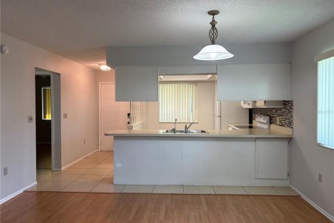 Casa en venta en Palm Harbor, Florida, 2 dormitorios, 95.69 m2 № 1807439 - foto 11