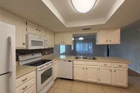 Casa en venta en Palm Harbor, Florida, 2 dormitorios, 95.69 m2 № 1807439 - foto 7