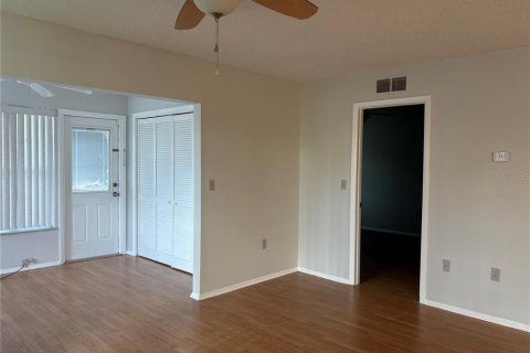 Casa en venta en Palm Harbor, Florida, 2 dormitorios, 95.69 m2 № 1807439 - foto 15