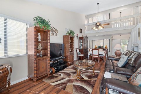 Townhouse in Palm Coast, Florida 3 bedrooms, 154.68 sq.m. № 1902442 - photo 18