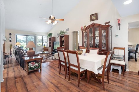 Townhouse in Palm Coast, Florida 3 bedrooms, 154.68 sq.m. № 1902442 - photo 21