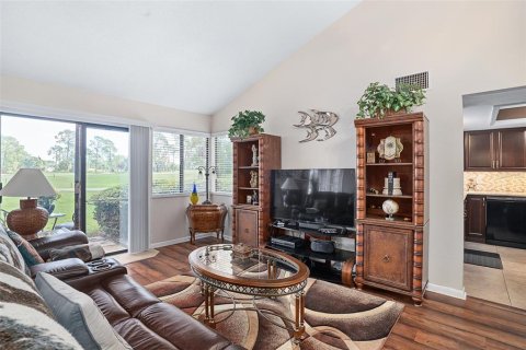 Townhouse in Palm Coast, Florida 3 bedrooms, 154.68 sq.m. № 1902442 - photo 15