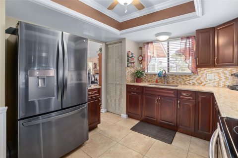 Townhouse in Palm Coast, Florida 3 bedrooms, 154.68 sq.m. № 1902442 - photo 30