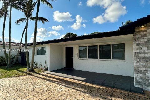 Купить виллу или дом в Холливуд, Флорида 3 спальни, 154.4м2, № 2060867 - фото 3