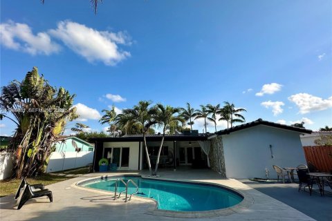 Купить виллу или дом в Холливуд, Флорида 3 спальни, 154.4м2, № 2060867 - фото 9