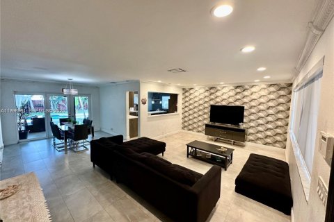 Купить виллу или дом в Холливуд, Флорида 3 спальни, 154.4м2, № 2060867 - фото 20