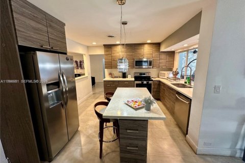 Купить виллу или дом в Холливуд, Флорида 3 спальни, 154.4м2, № 2060867 - фото 28