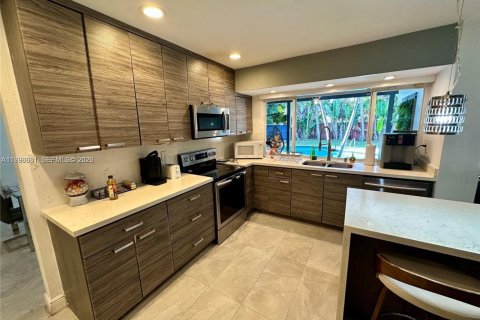 Купить виллу или дом в Холливуд, Флорида 3 спальни, 154.4м2, № 2060867 - фото 26