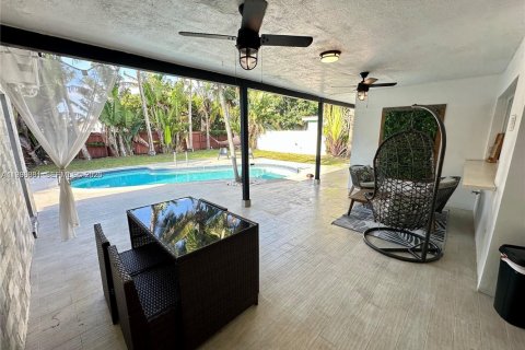 Купить виллу или дом в Холливуд, Флорида 3 спальни, 154.4м2, № 2060867 - фото 16