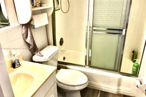 Copropriété à vendre à Hallandale Beach, Floride: 1 chambre, 58.06 m2 № 1921026 - photo 7