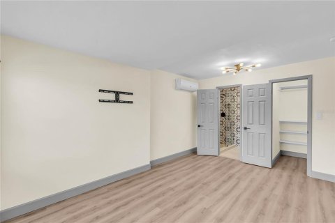 House in Titusville, Florida 2 bedrooms, 95.88 sq.m. № 1869540 - photo 16