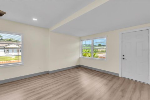 House in Titusville, Florida 2 bedrooms, 95.88 sq.m. № 1869540 - photo 7